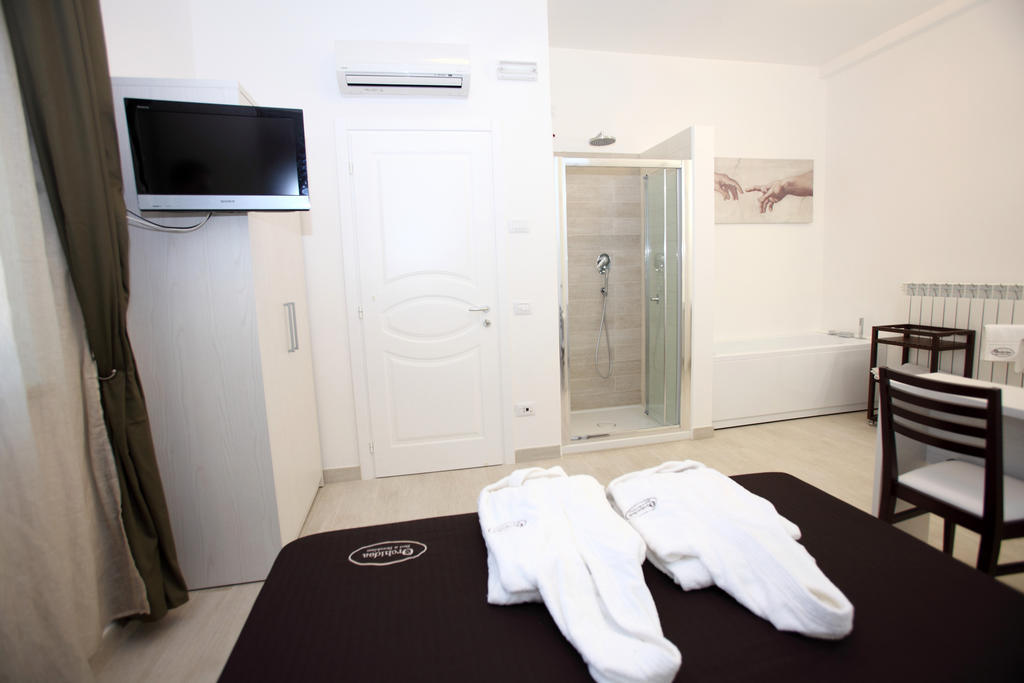 Orchidea Rooms & Suites Civitanova Marche Habitación foto